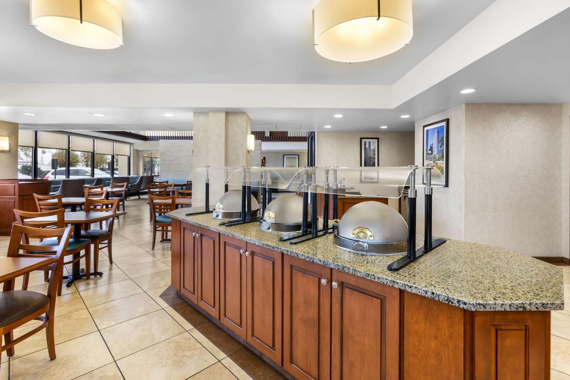 Готель Sonesta Essential Houston Hobby Airport Екстер'єр фото