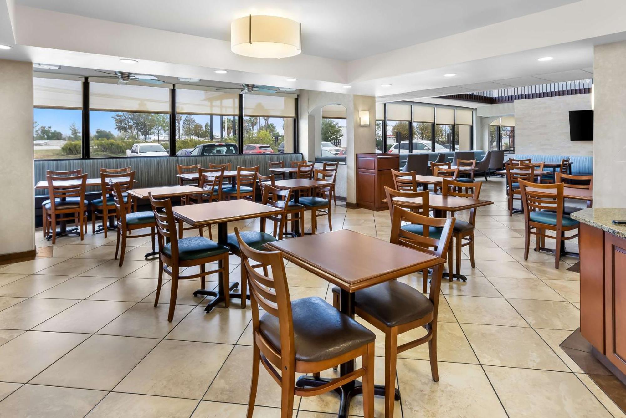 Готель Sonesta Essential Houston Hobby Airport Екстер'єр фото